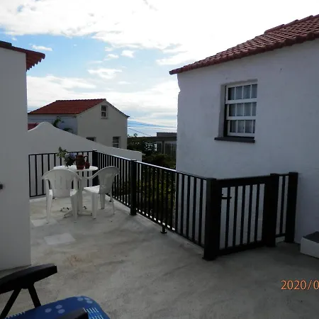 Adega Jaquet Chalet Biscoitos (Sao Jorge)