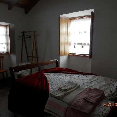 Chalet Adega Jaquet Biscoitos (Sao Jorge)