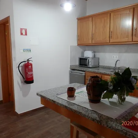 Chalet Adega Jaquet Biscoitos (Sao Jorge)