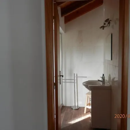 Adega Jaquet Chalet Biscoitos (Sao Jorge)