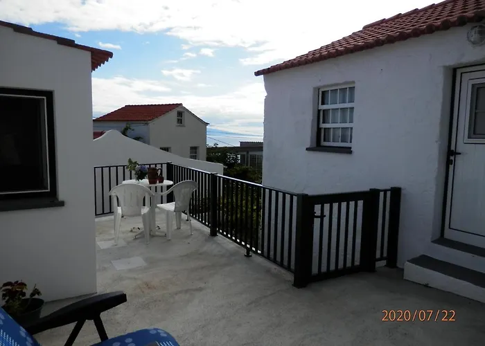 Adega Jaquet Dağ evi Biscoitos (Sao Jorge)