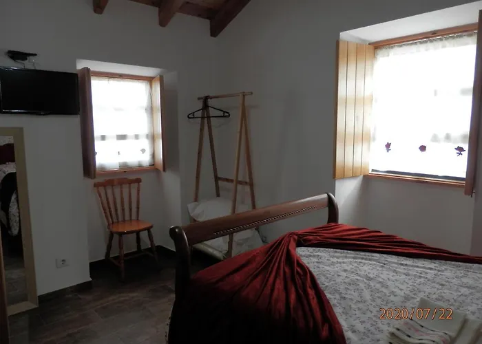 Adega Jaquet Chalet Biscoitos (Sao Jorge)